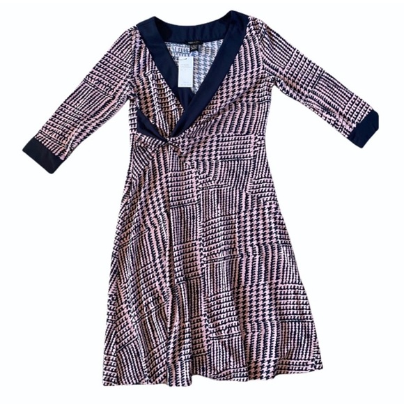 NWT BCBG MaxAzria Dress Size M - Picture 1 of 3